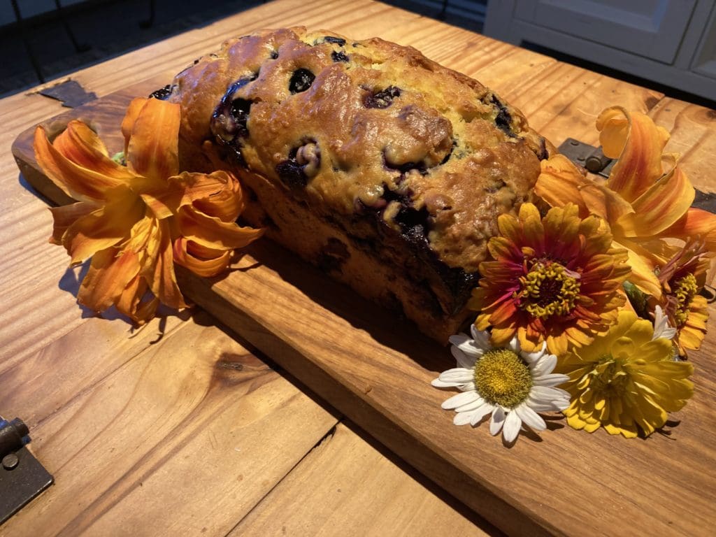 picture of blueberry nut bread